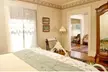 Corinthian Bed and Breakfast - Second Medium