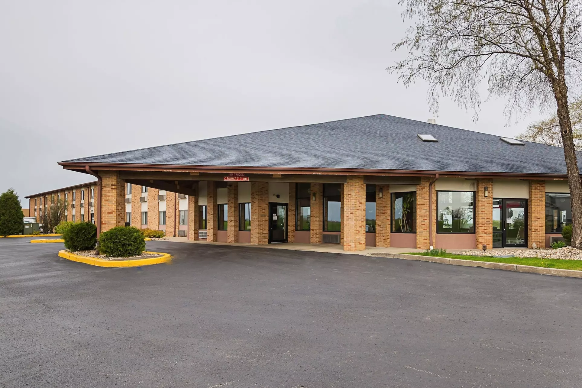 Quality Inn Waverly - Primary Image