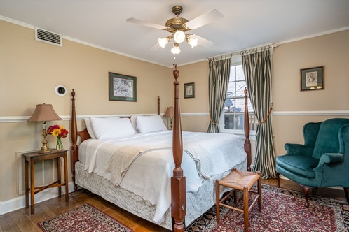 Cedars Of Williamsburg Bed & Breakfast | Williamsburg