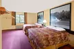 Super 8 by Wyndham Iowa Falls - Second Medium