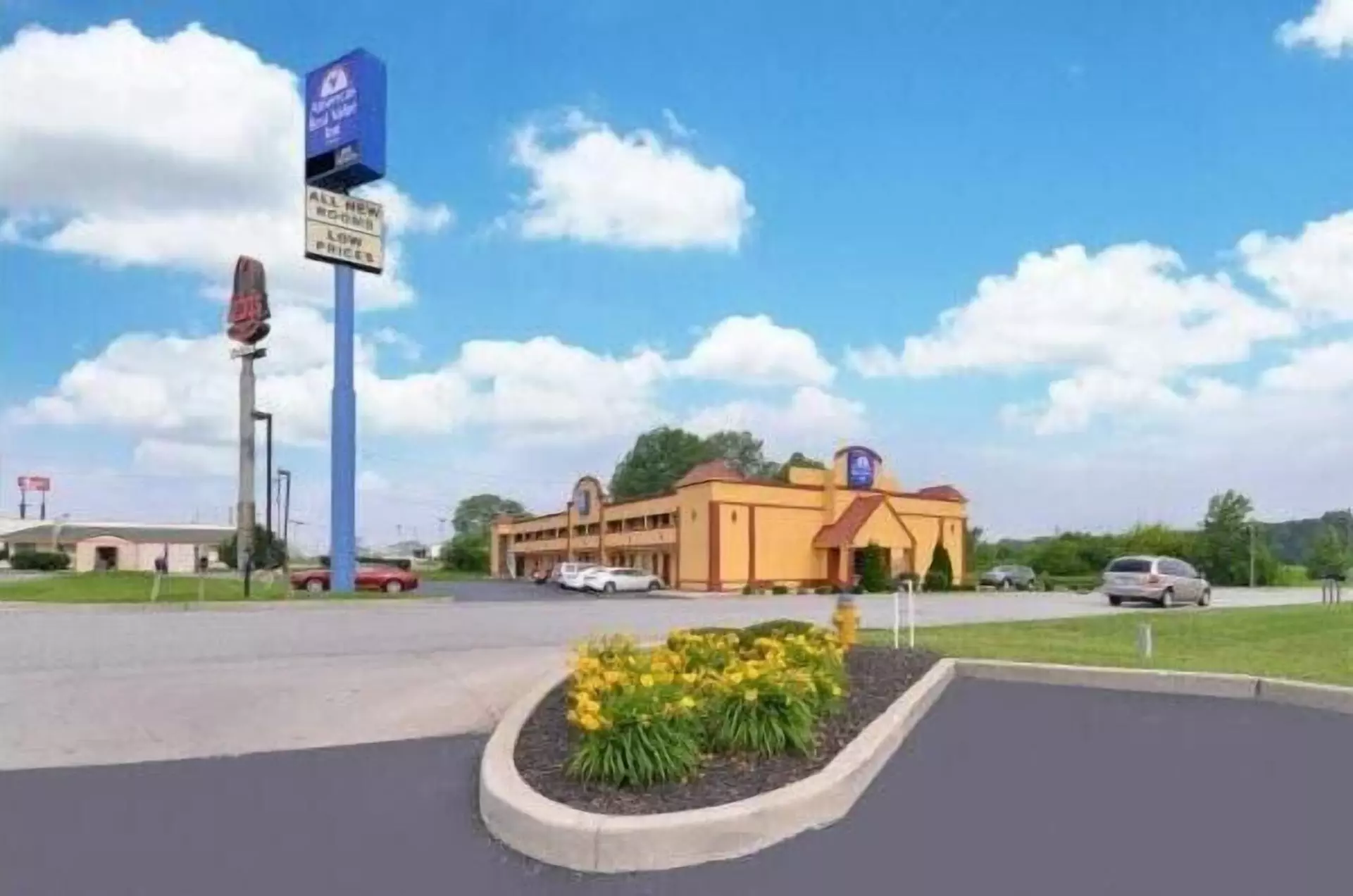 Crossroads Inn - Primary Image