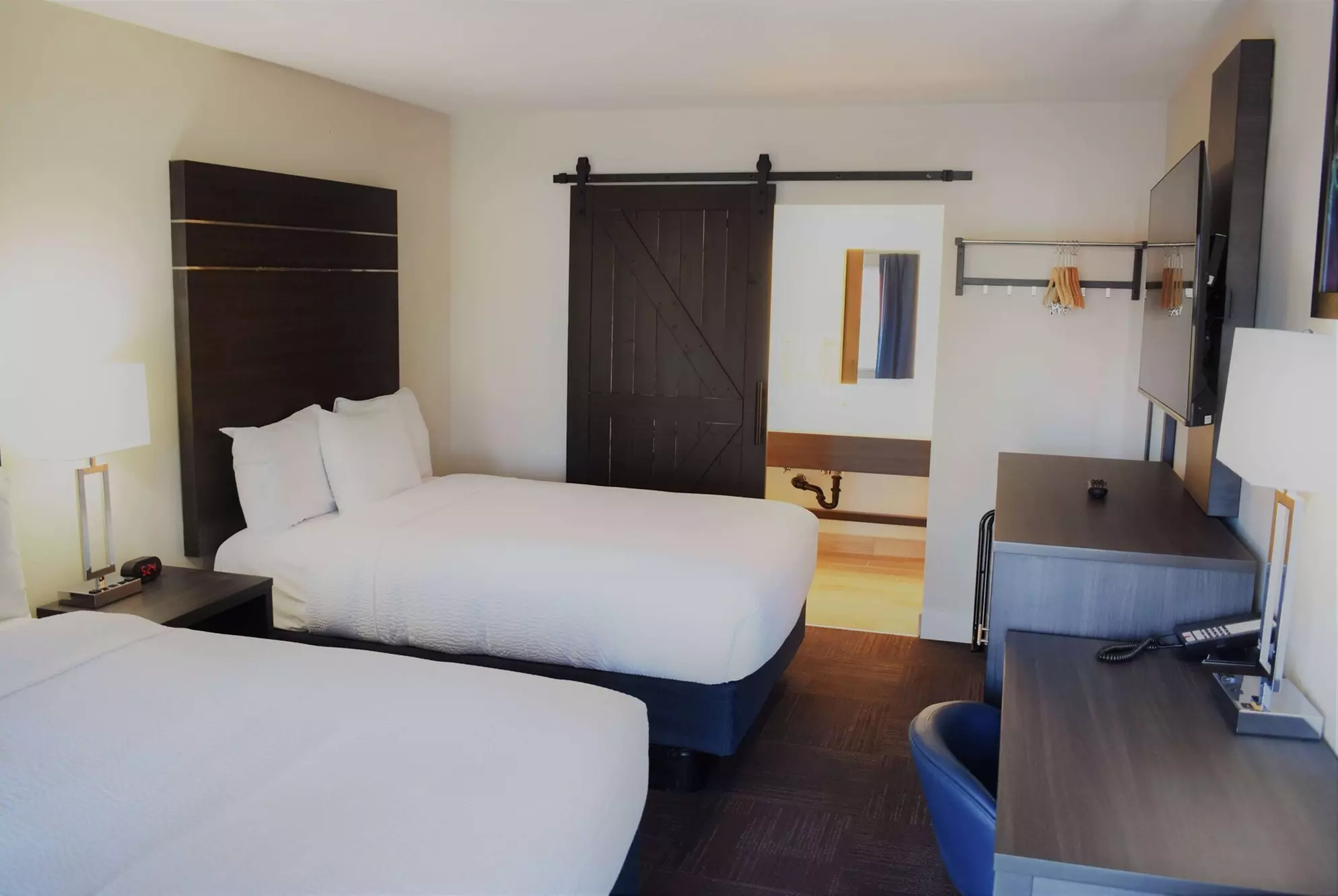 Travelodge by Wyndham Santa Rosa Wine Country - Primary Image