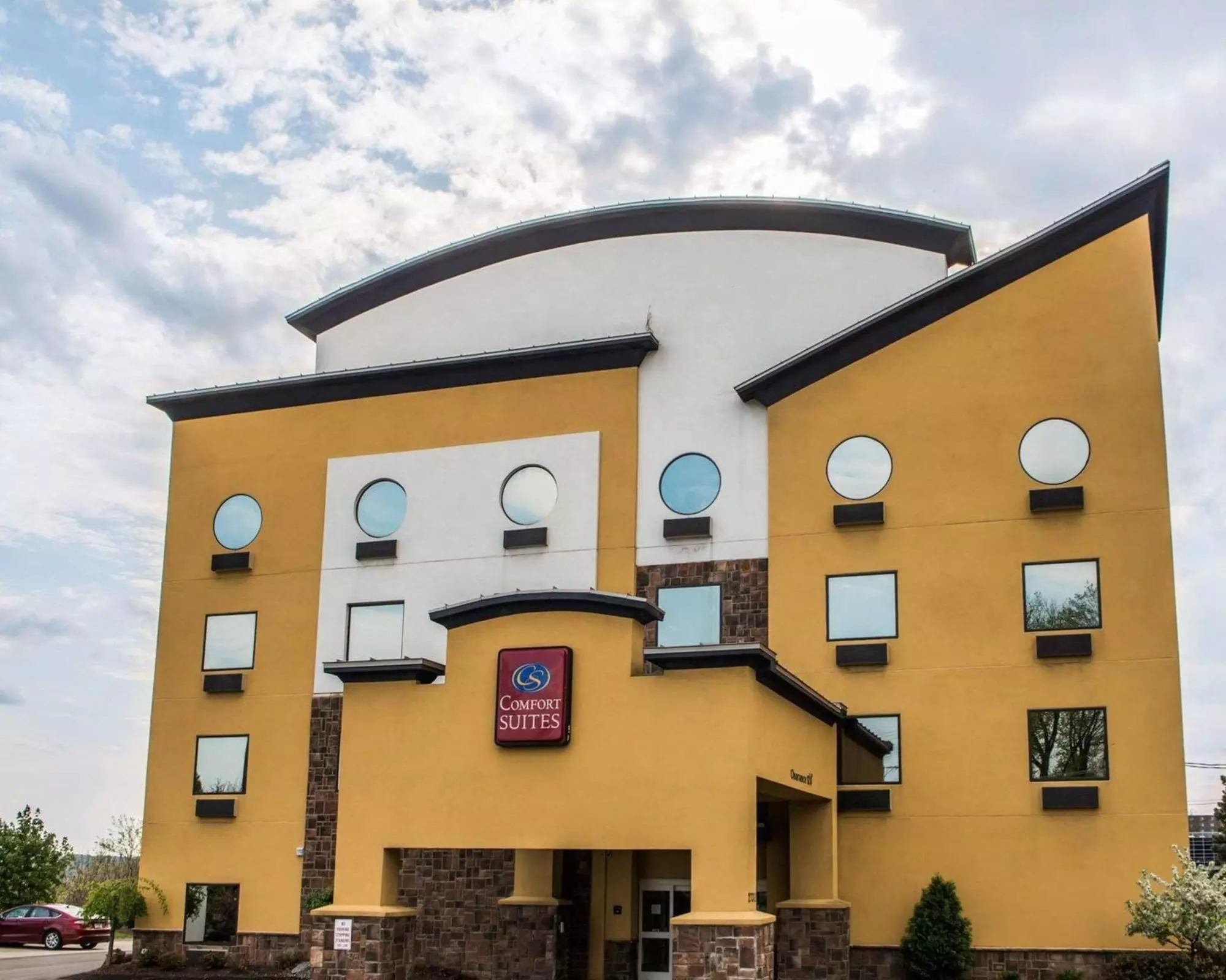 Comfort Suites Monroeville - Primary Image