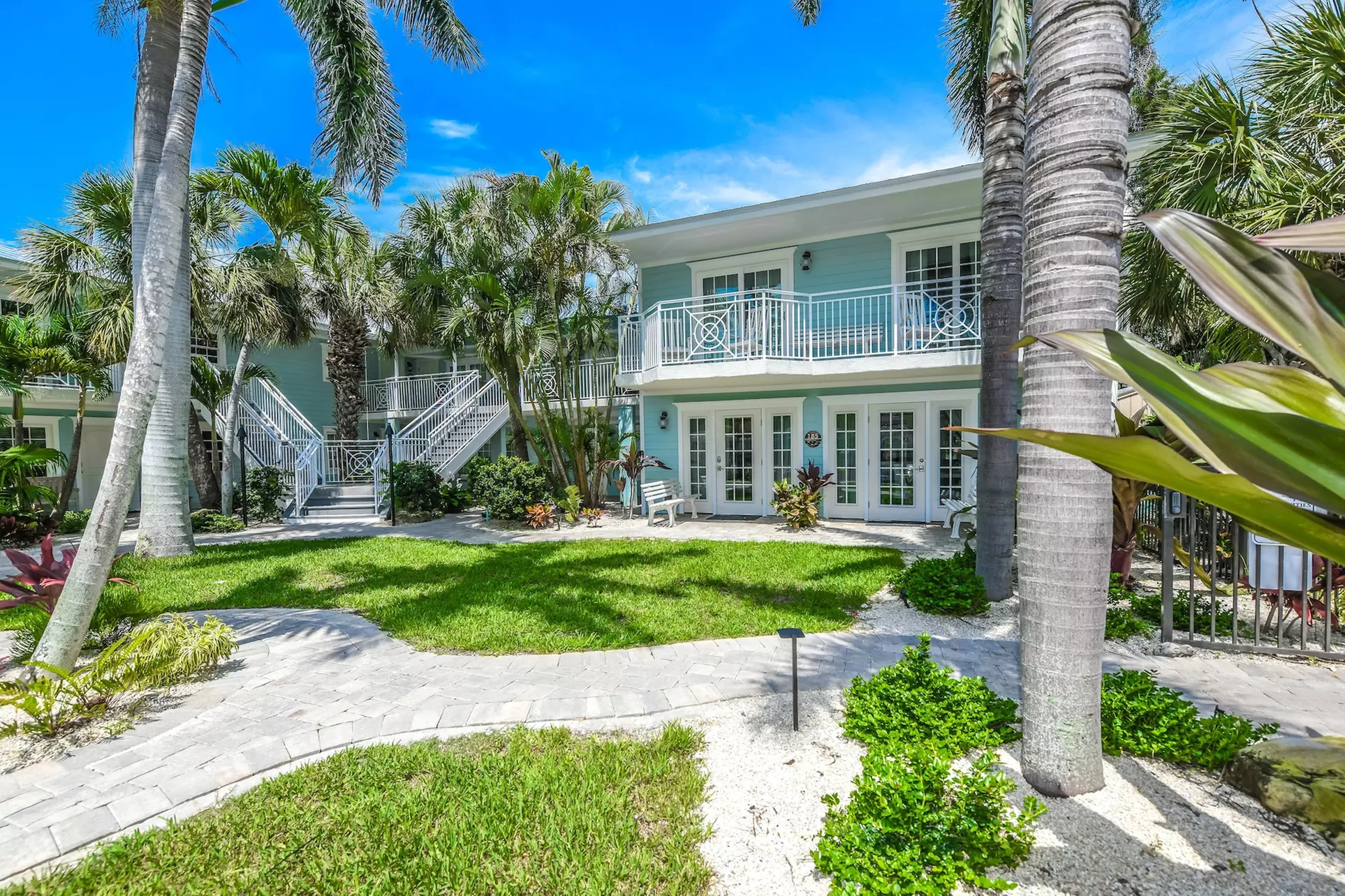 Tropical Breeze Resort - Primary Image