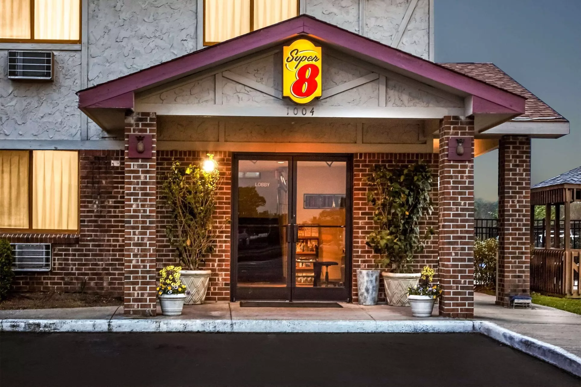 Super 8 by Wyndham Greenville - Primary Image
