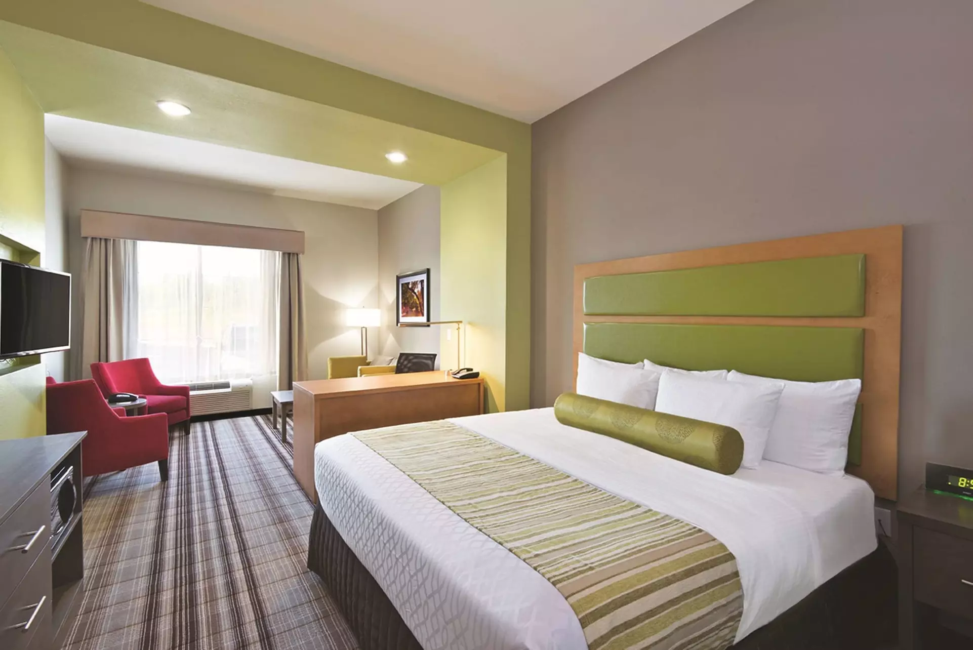 La Quinta Inn & Suites by Wyndham Paducah - Primary Image