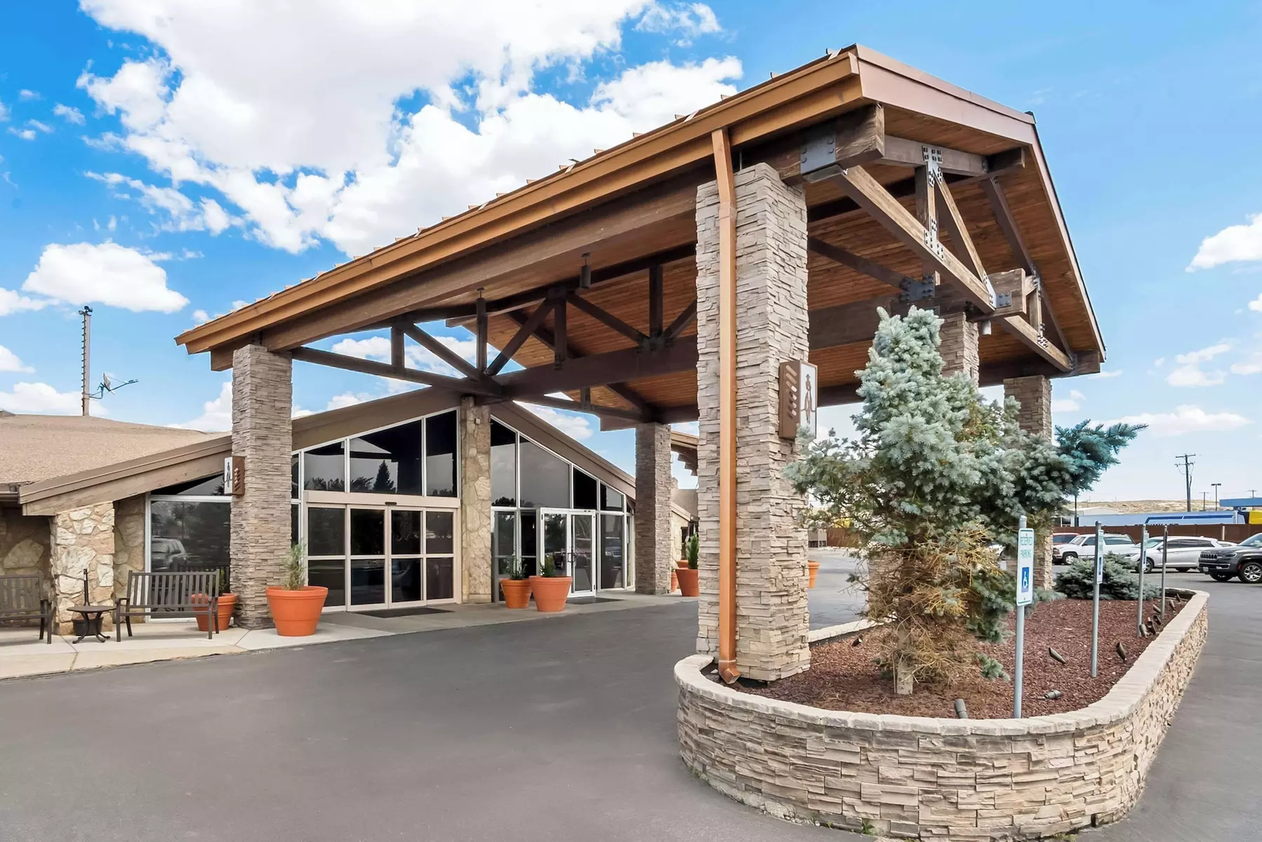 Best Western Outlaw Inn - Primary Image