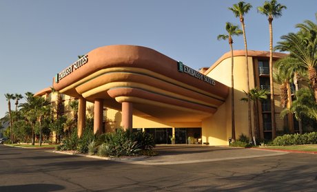Phoenix Hotel Deals Offers In Az Groupon Emby Suites Phoenix Biltmore