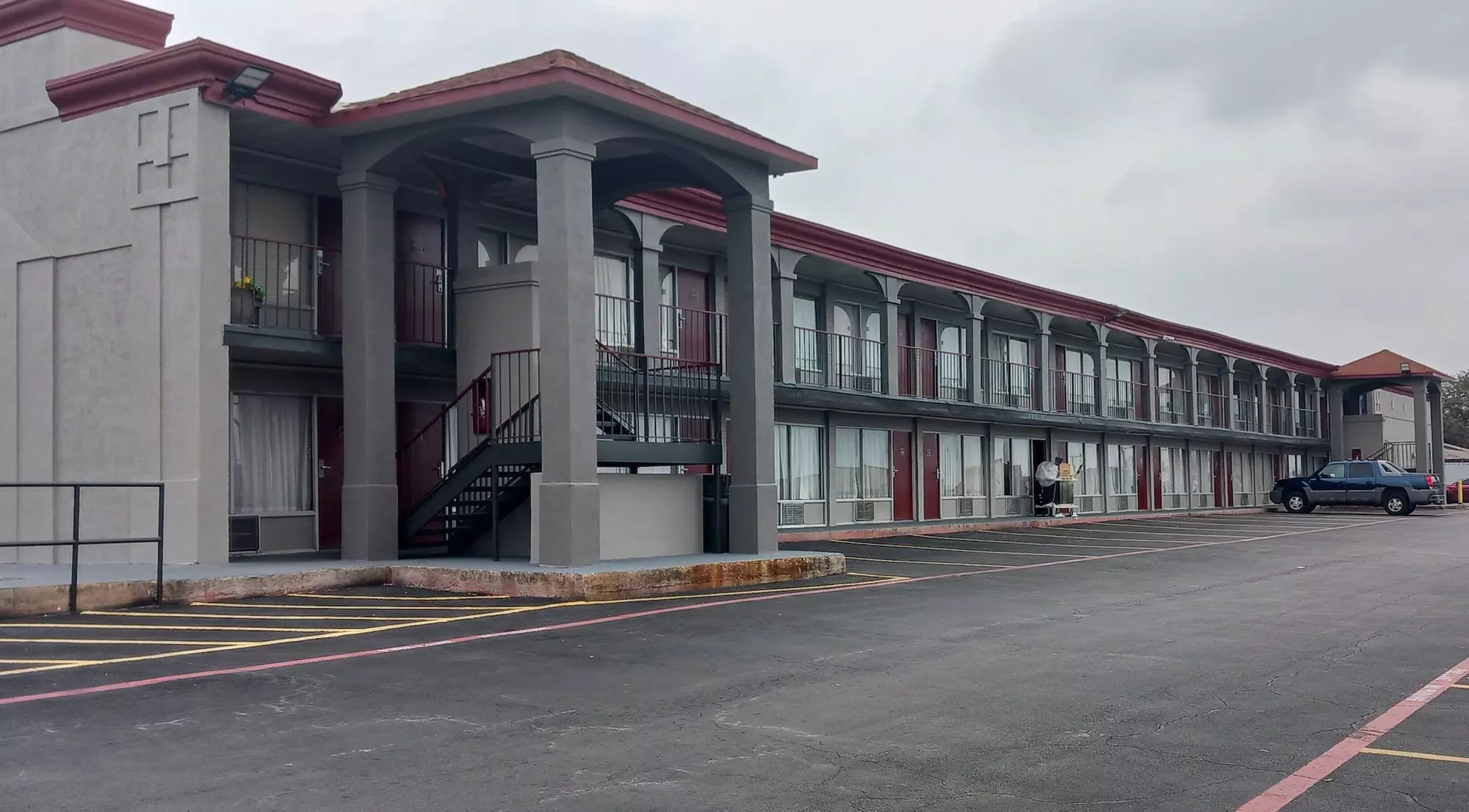 Red Roof Inn Fort Worth West - Primary Image