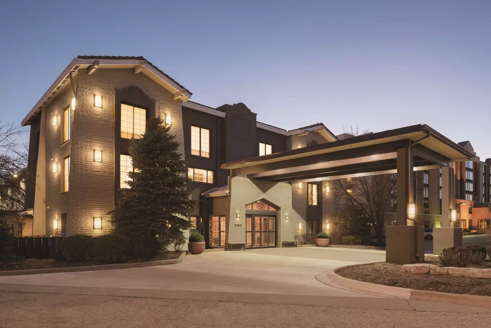 Country Inn & Suites by Radisson, Hoffman Estates, IL - Primary Image