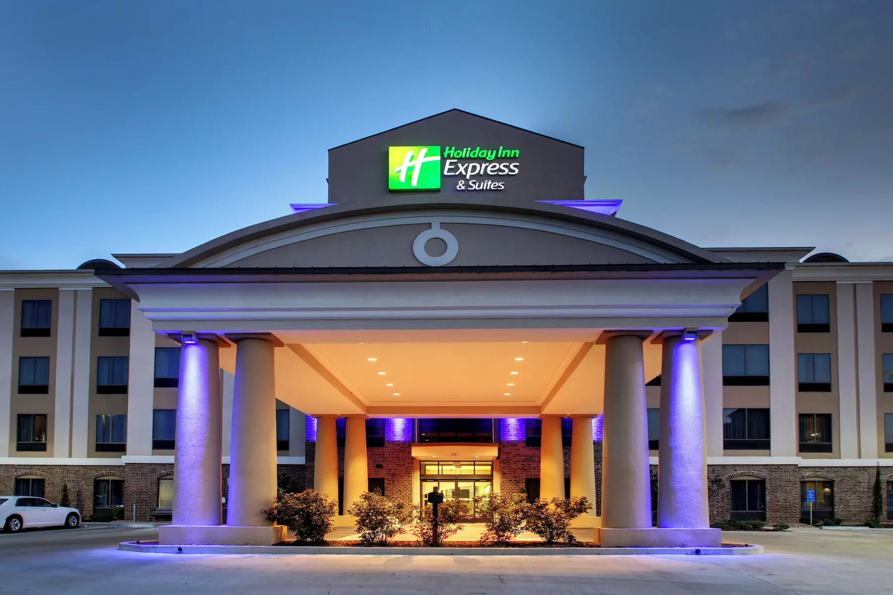 Holiday Inn Express Hotel & Suites Natchez South by IHG - Primary Image