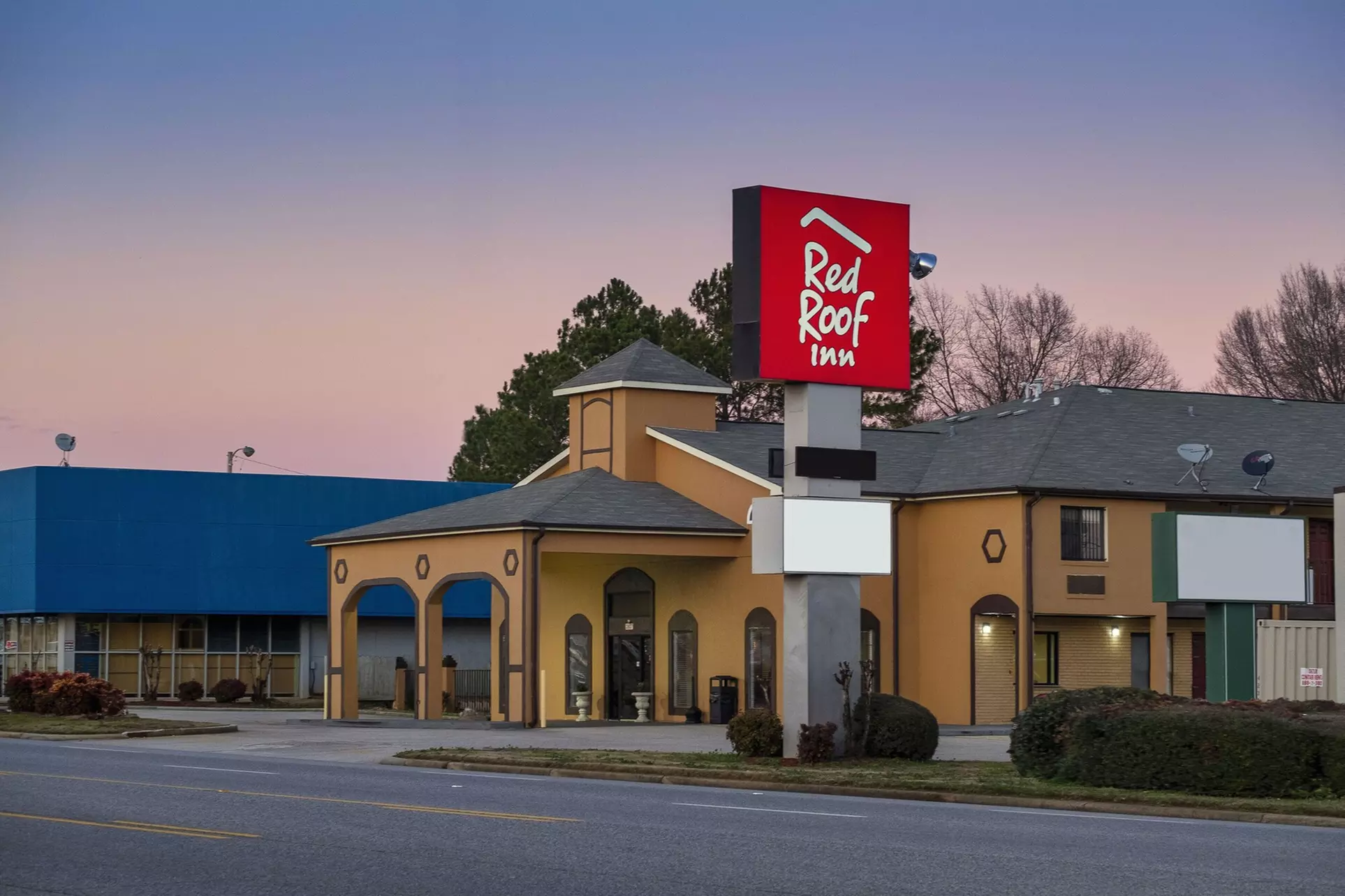 Red Roof Inn Muscle Shoals - Primary Image