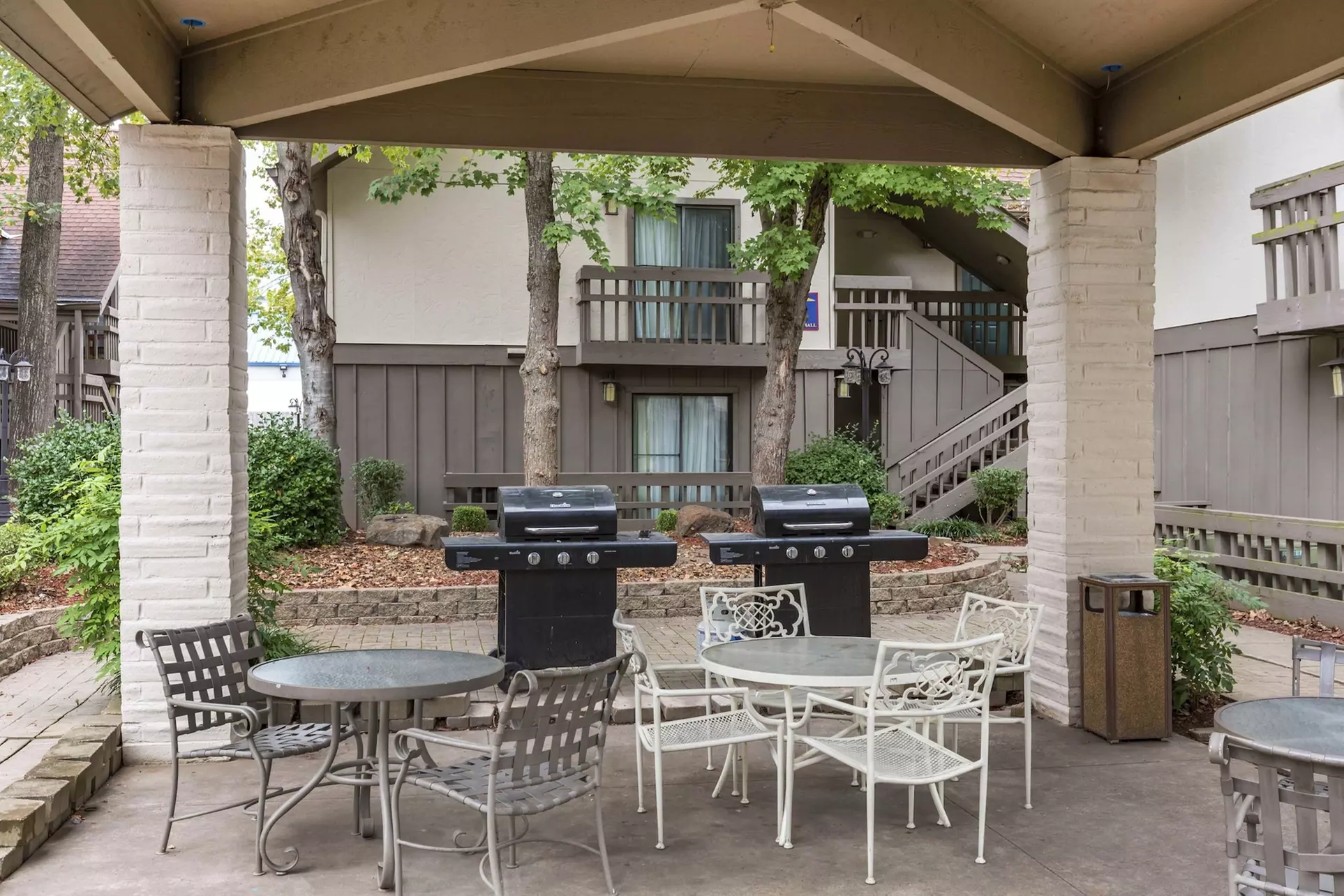 MainStay Suites Springfield South - Battlefield Rd - Primary Image