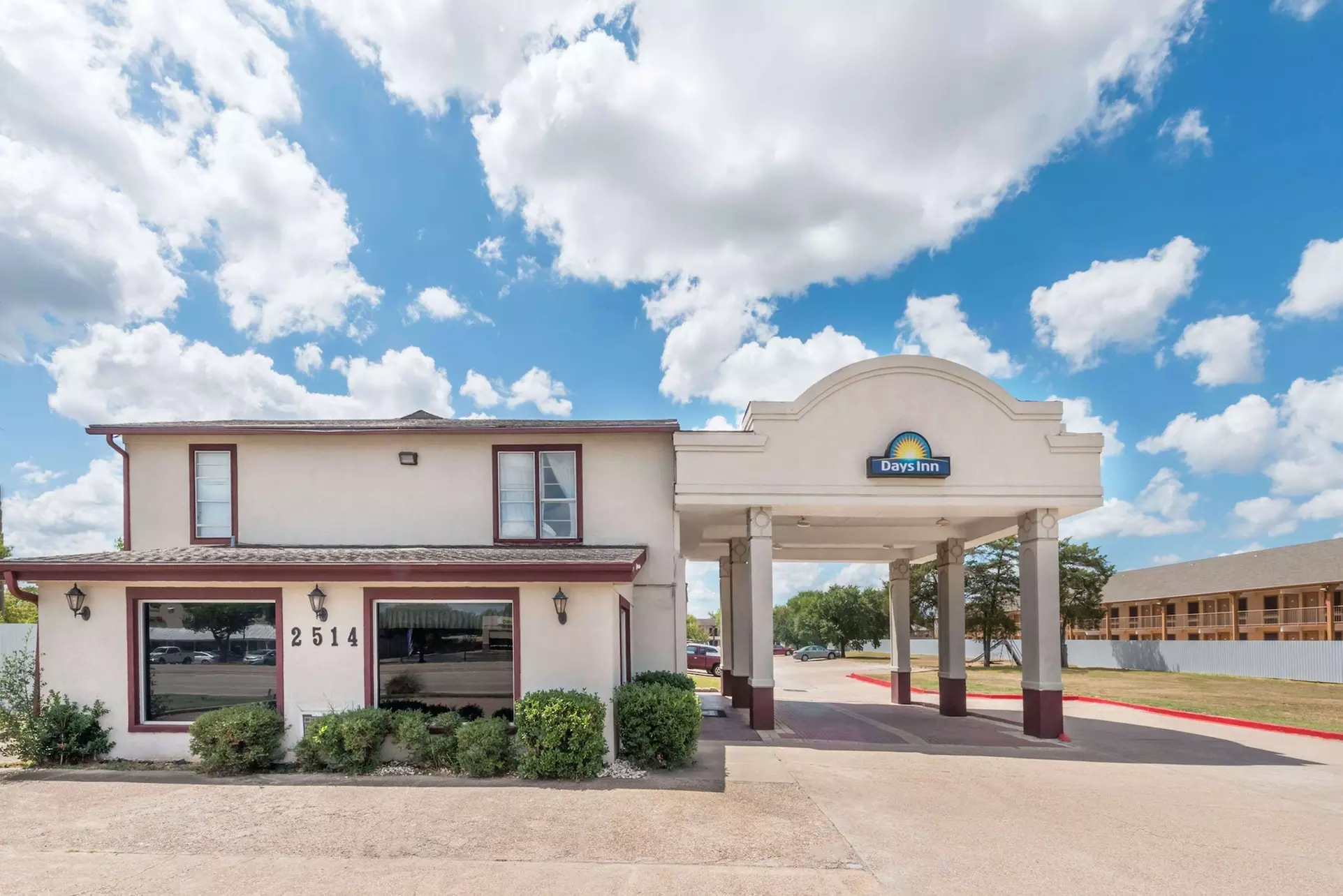 Days Inn by Wyndham Bryan College Station - Primary Image