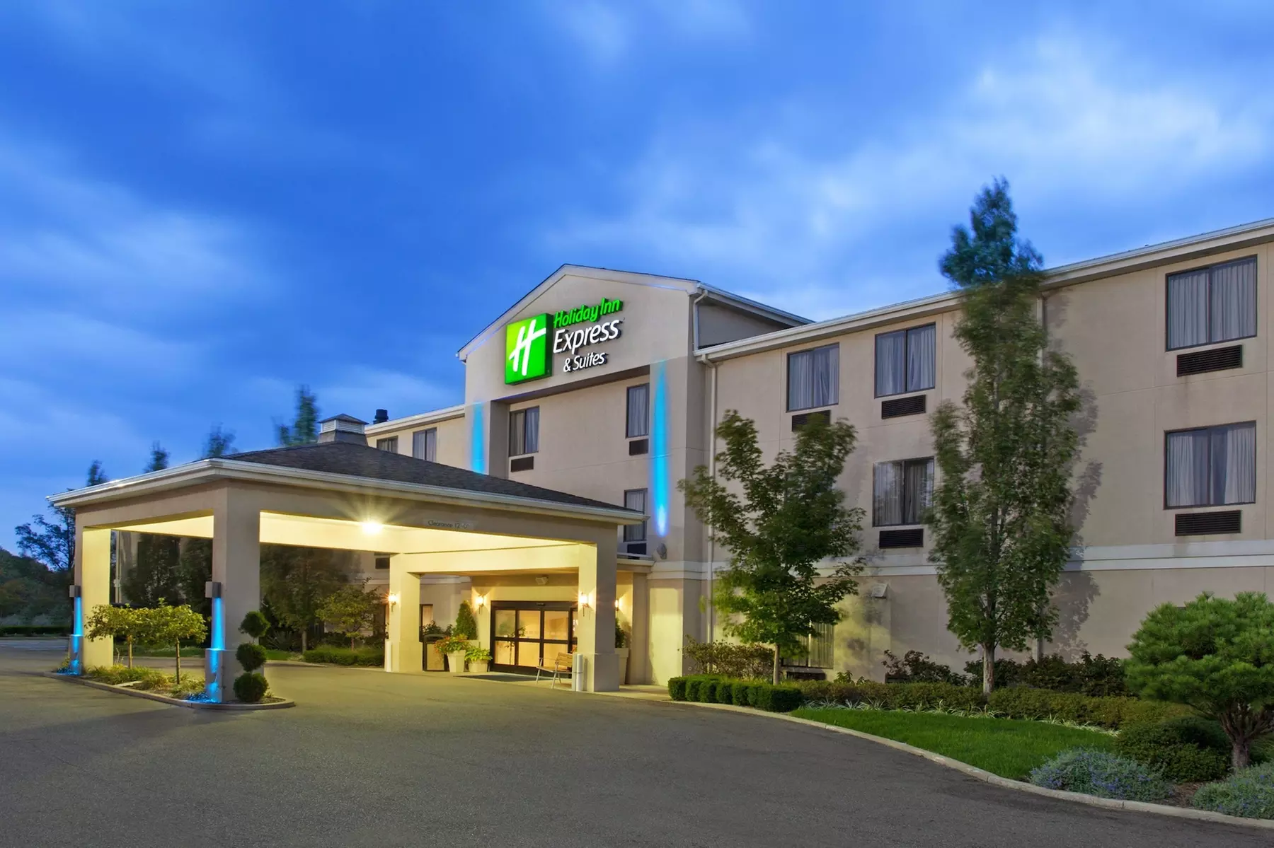 Holiday Inn Express & Suites Alliance by IHG - Primary Image