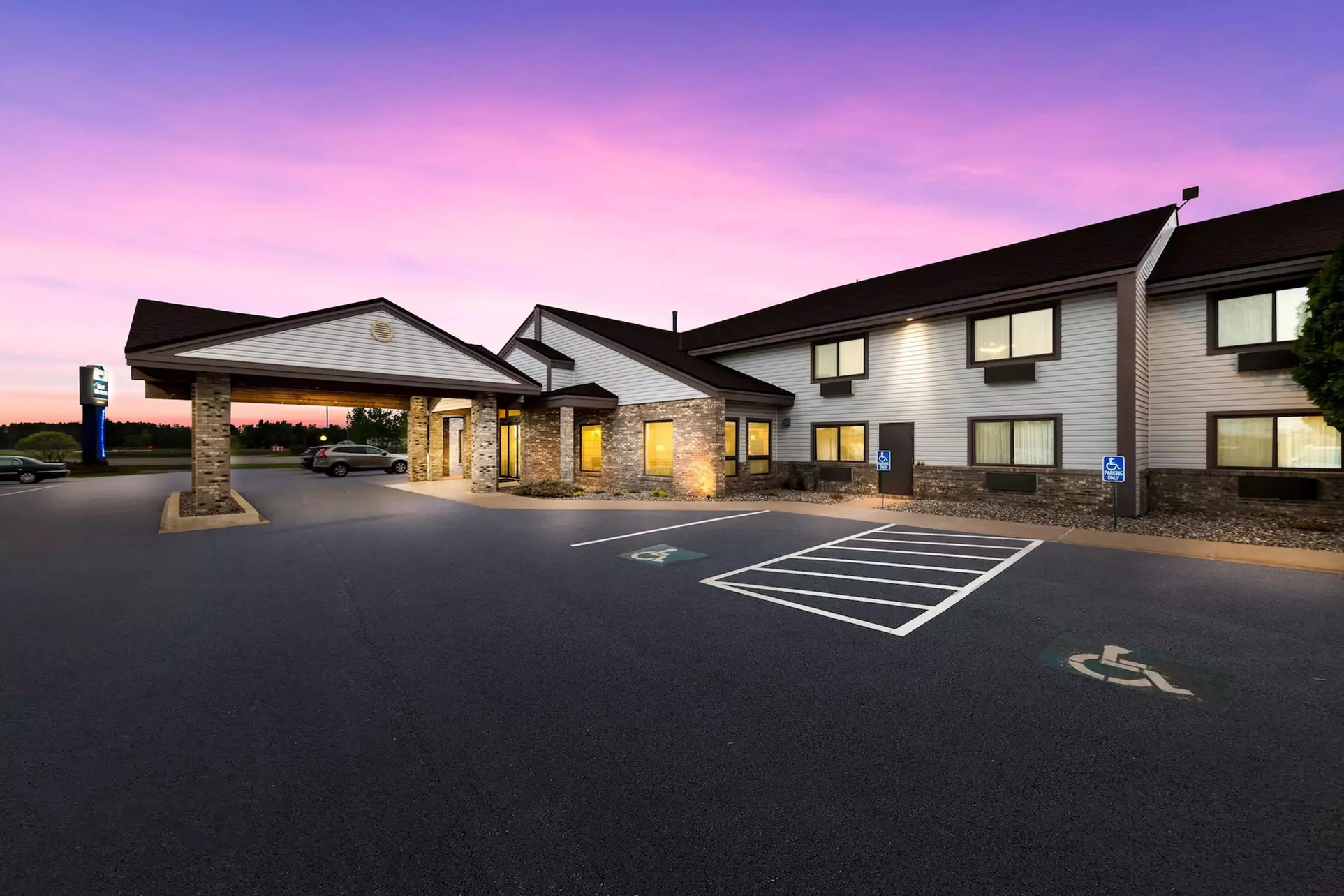 Best Western Derby Inn - Primary Image