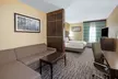 La Quinta Inn & Suites by Wyndham Pasadena North - Second Medium