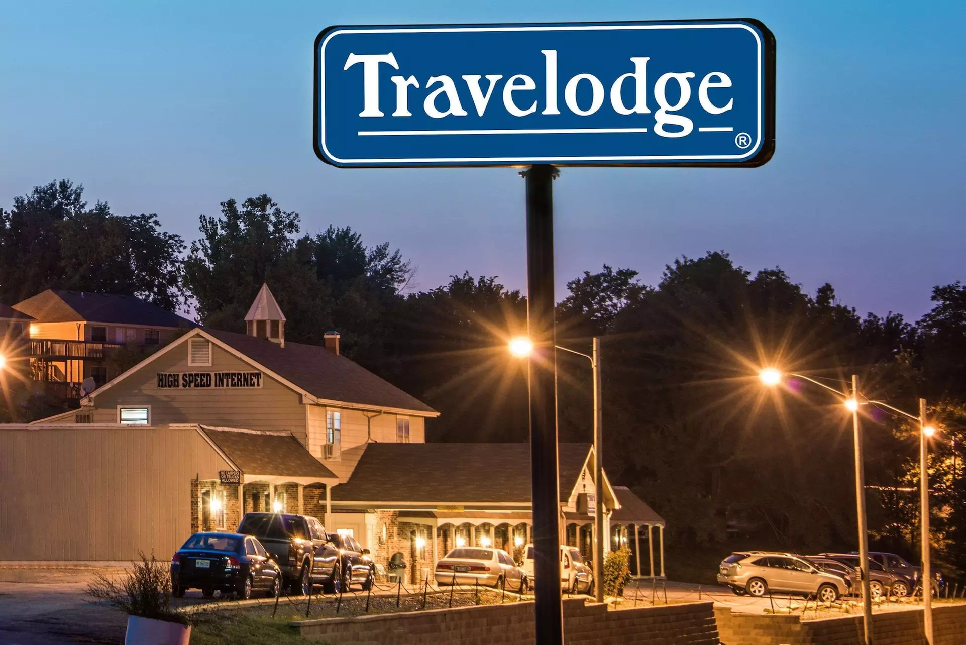 Travelodge by Wyndham Airport Platte City - Primary Image