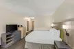 Country Inn & Suites by Radisson, Elk Grove Village/Itasca - Second Medium