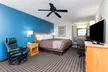 Days Inn by Wyndham Forest - Second Medium