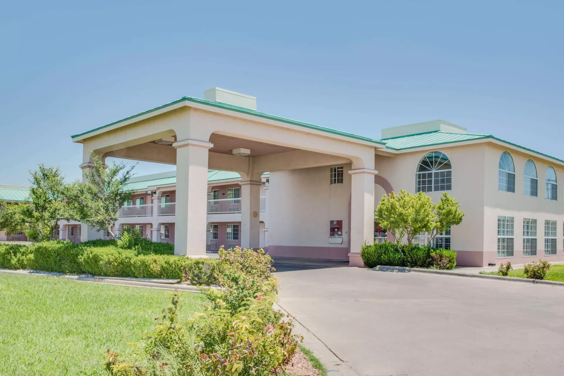 Days Inn by Wyndham Fort Stockton - Primary Image