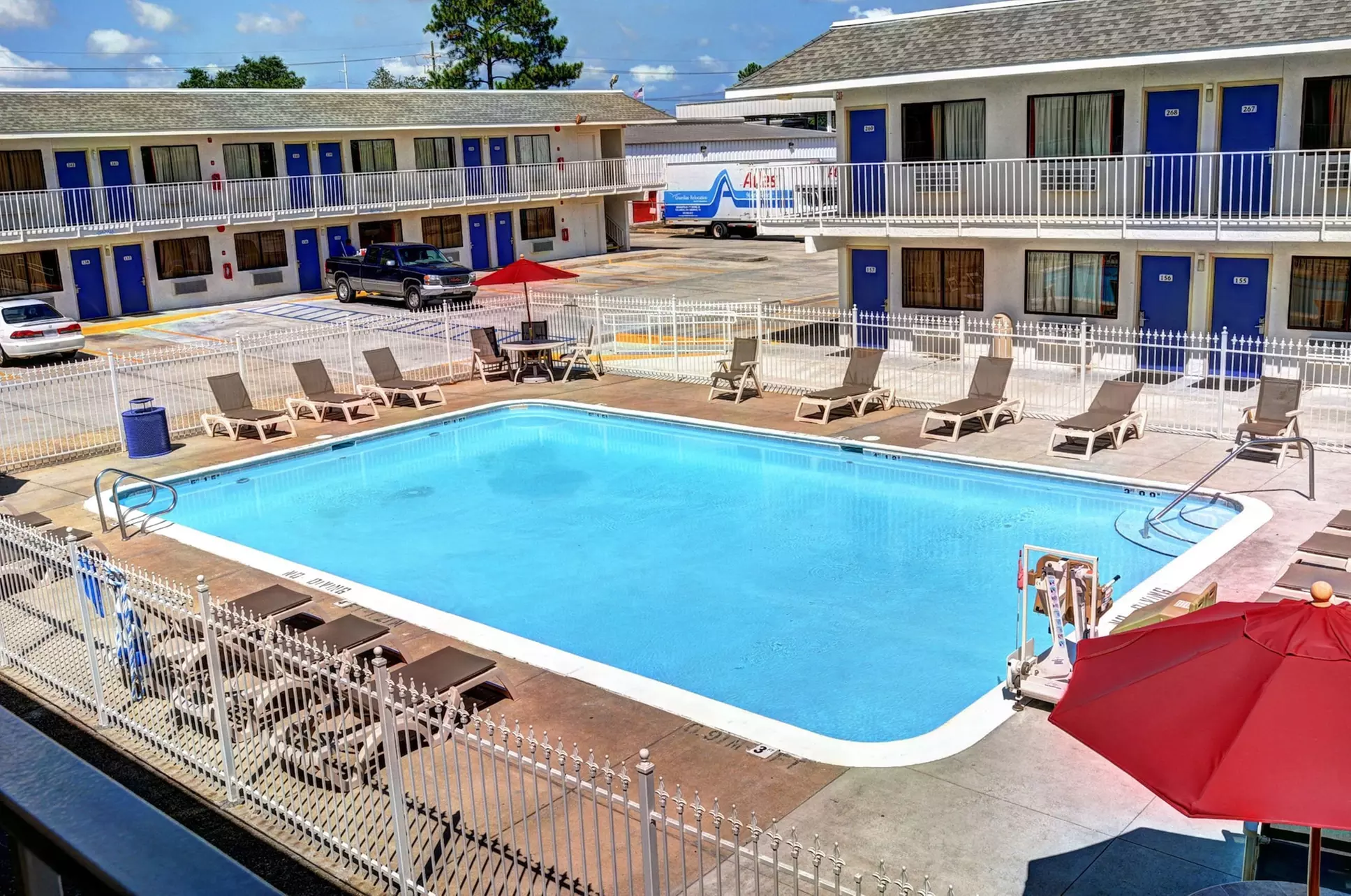 Motel 6 Slidell, LA - New Orleans