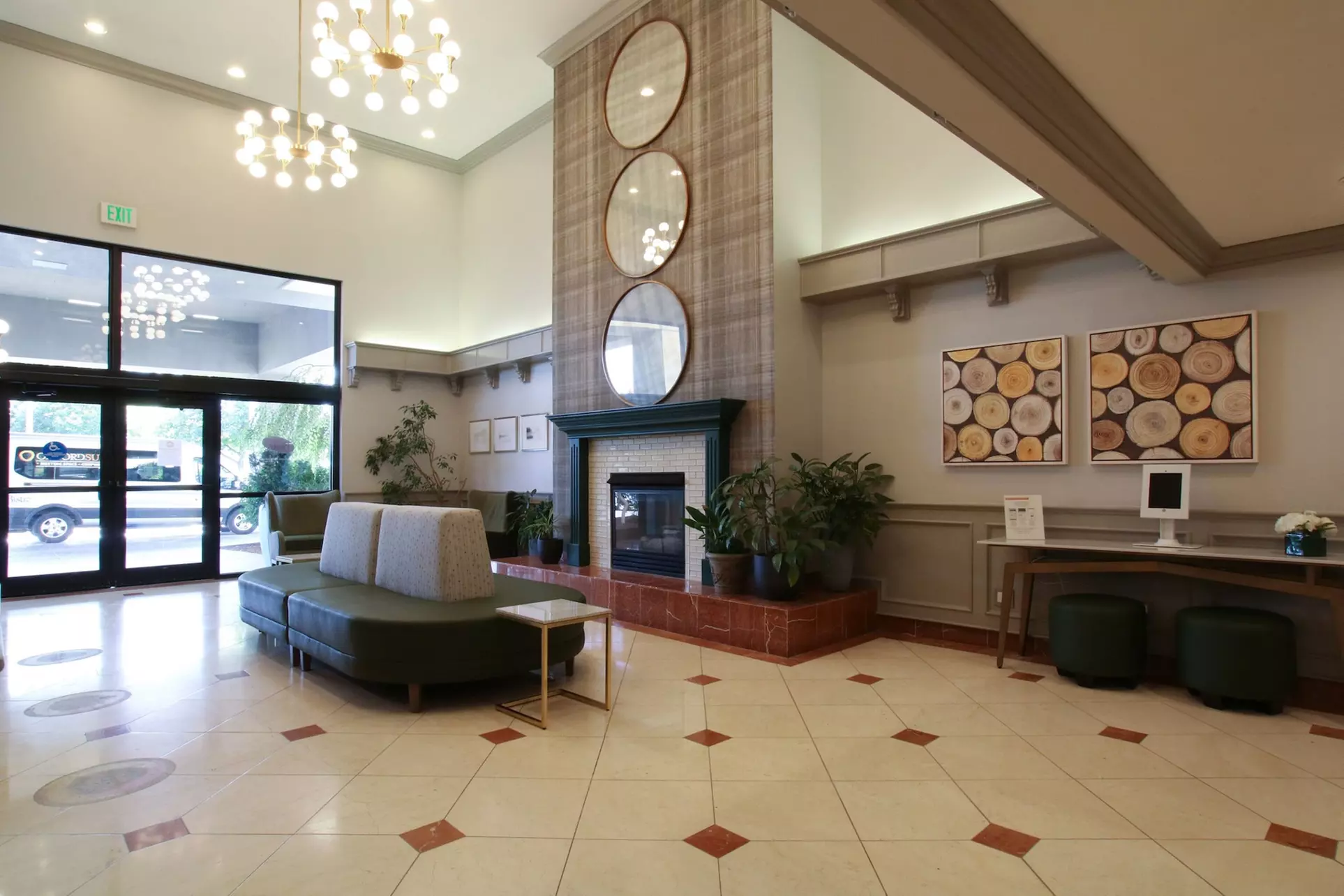 Oxford Suites Spokane Valley - Primary Image