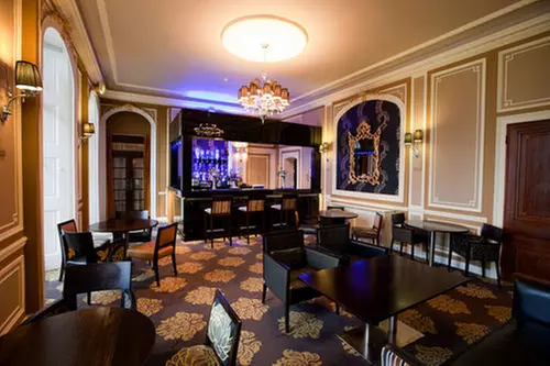 RINGWOOD HALL HOTEL - Second Medium