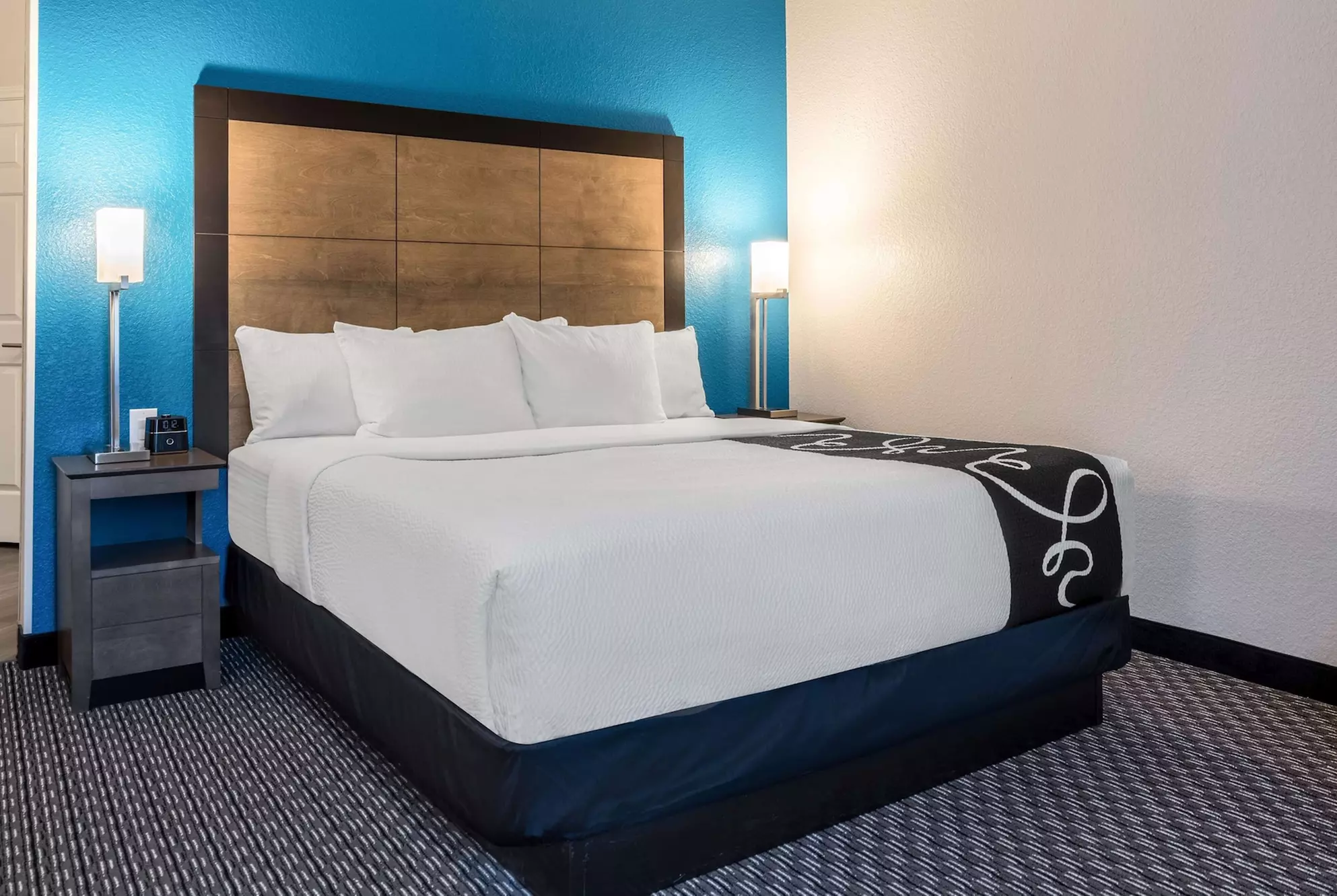 La Quinta Inn & Suites by Wyndham Orlando Lake Mary - Primary Image