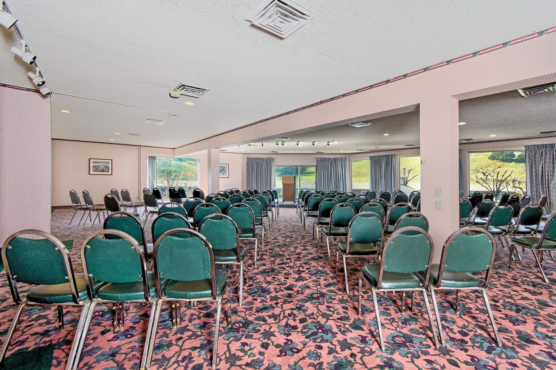 Days Inn by Wyndham Novato/San Francisco