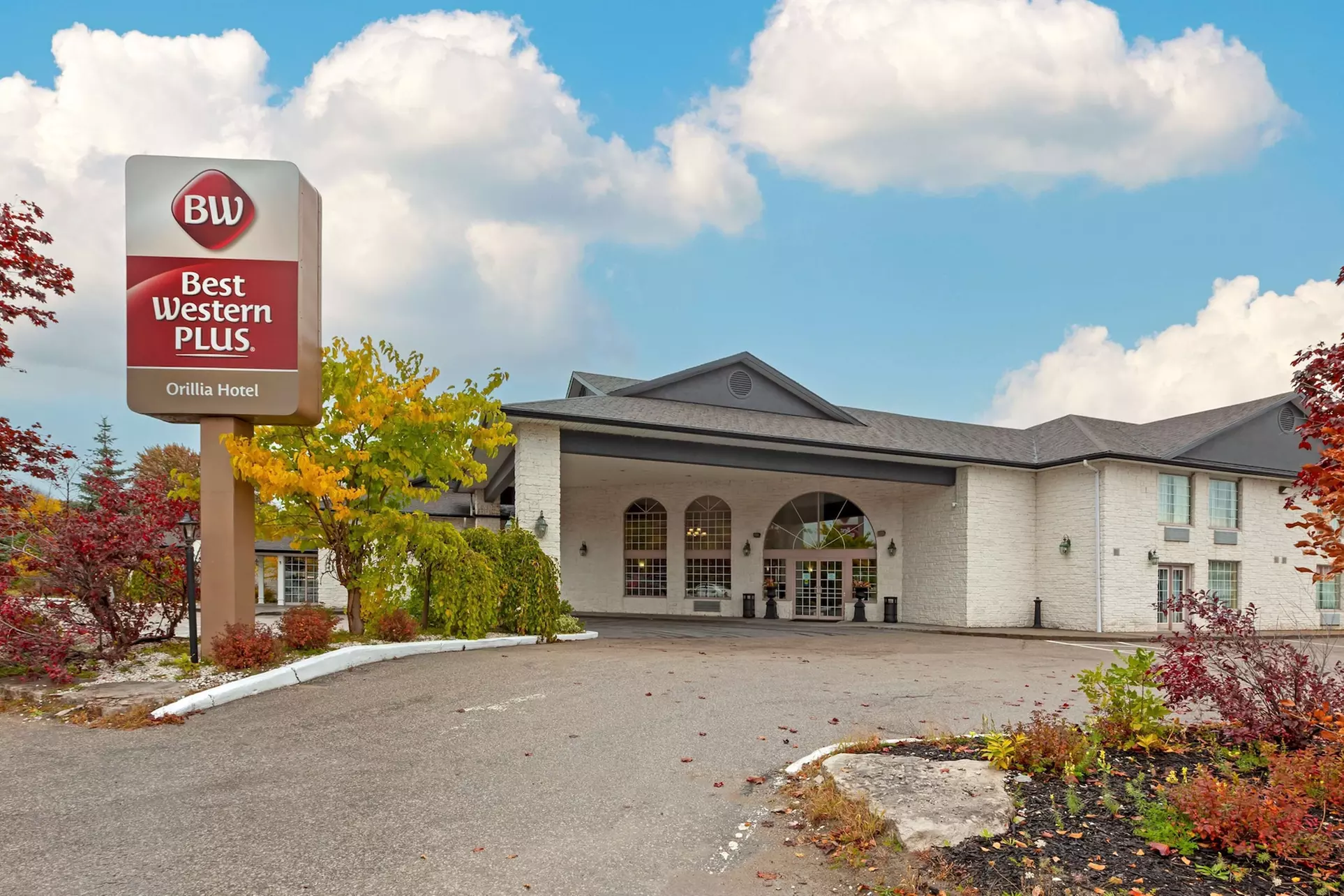 Best Western Plus Orillia Hotel - Primary Image