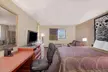 Super 8 by Wyndham Fort Madison - Second Medium