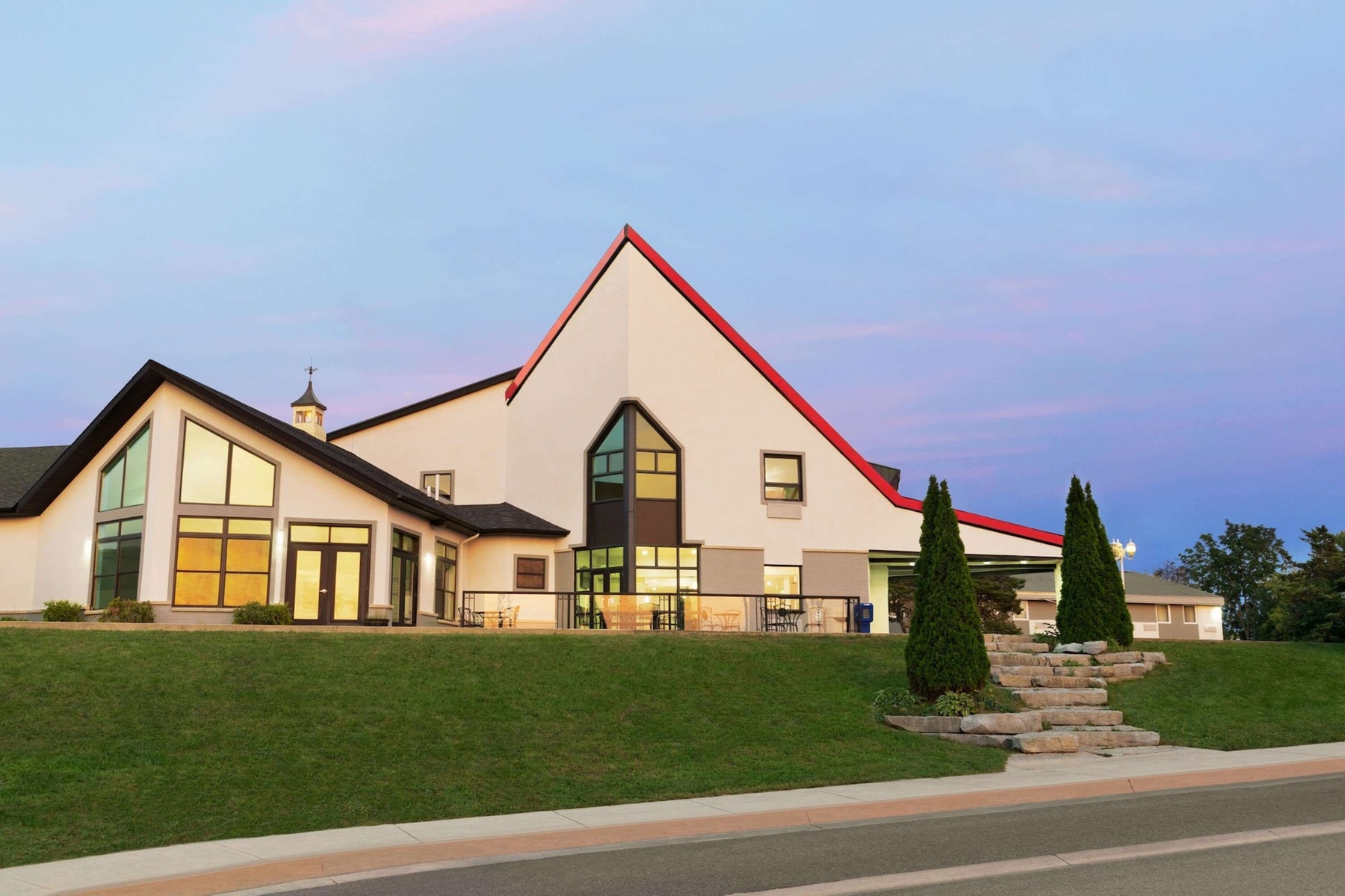 Days Inn by Wyndham Kingston