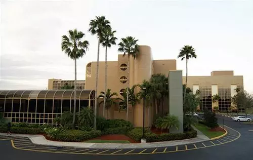 Sawgrass Grand - Primary Image