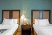 La Quinta Inn & Suites by Wyndham Stonington-Mystic Area - Second Medium