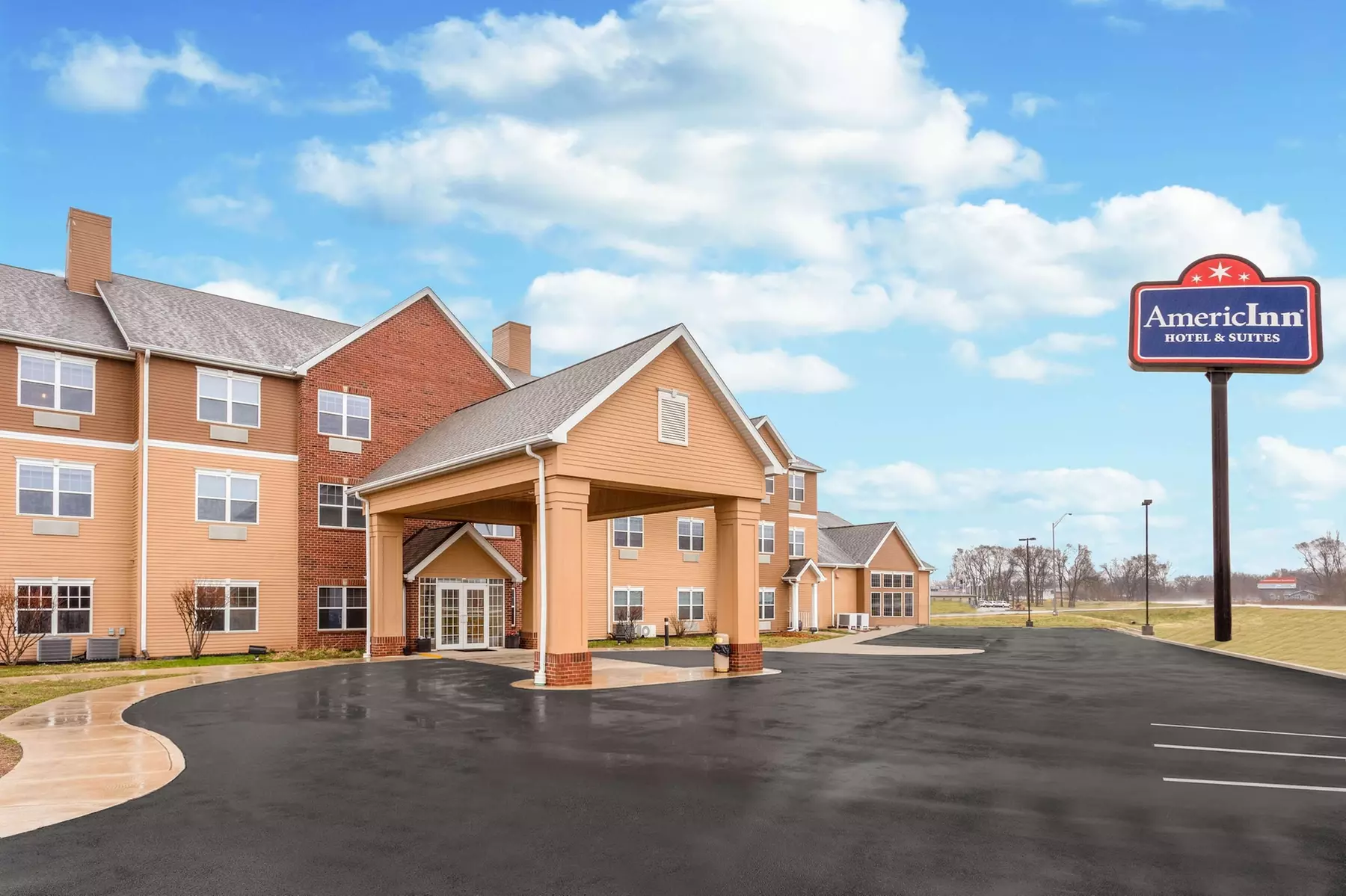 AmericInn by Wyndham Fulton Clinton - Primary Image