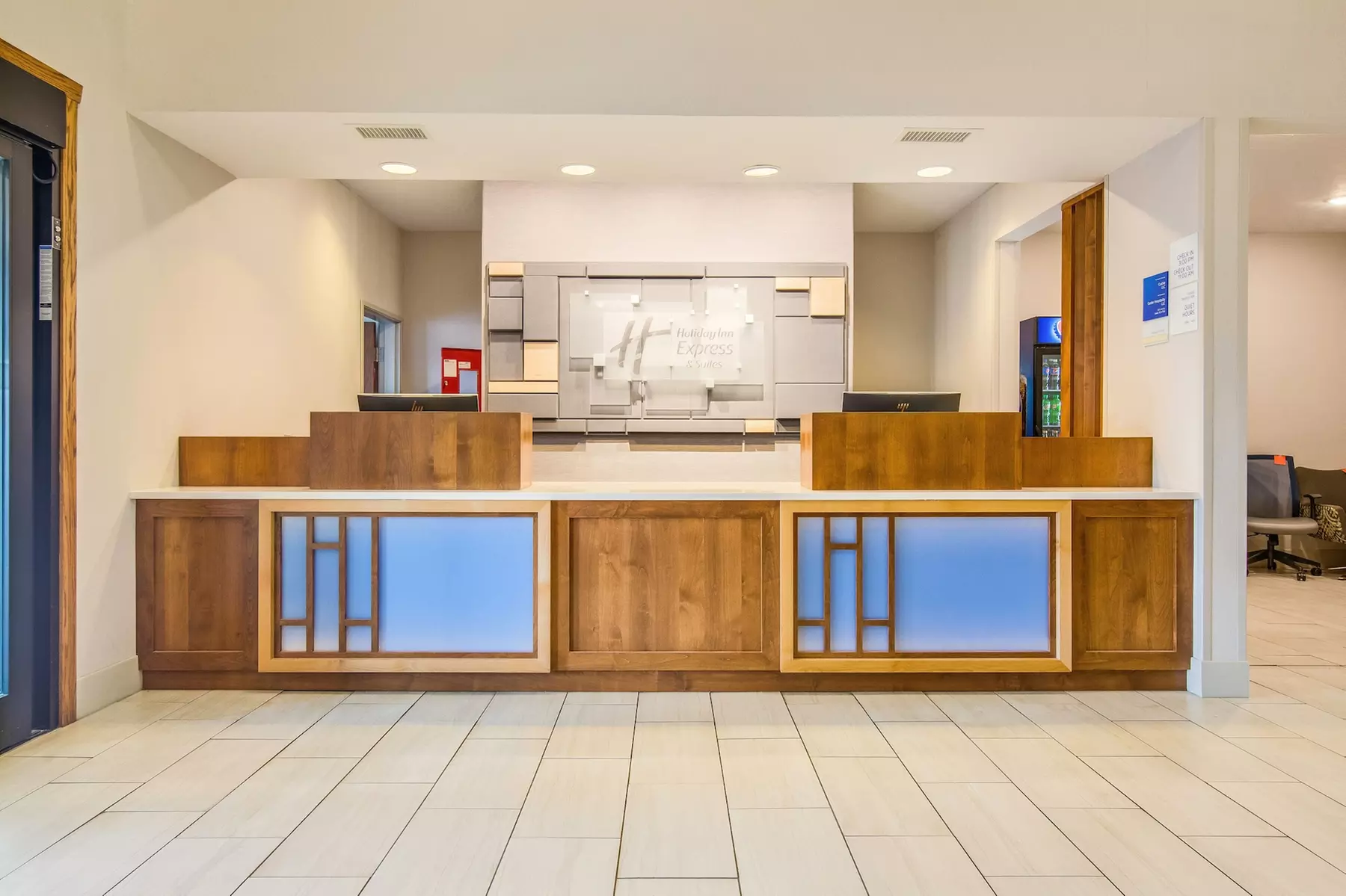 Holiday Inn Express Hotel & Suites Custer by IHG - Primary Image