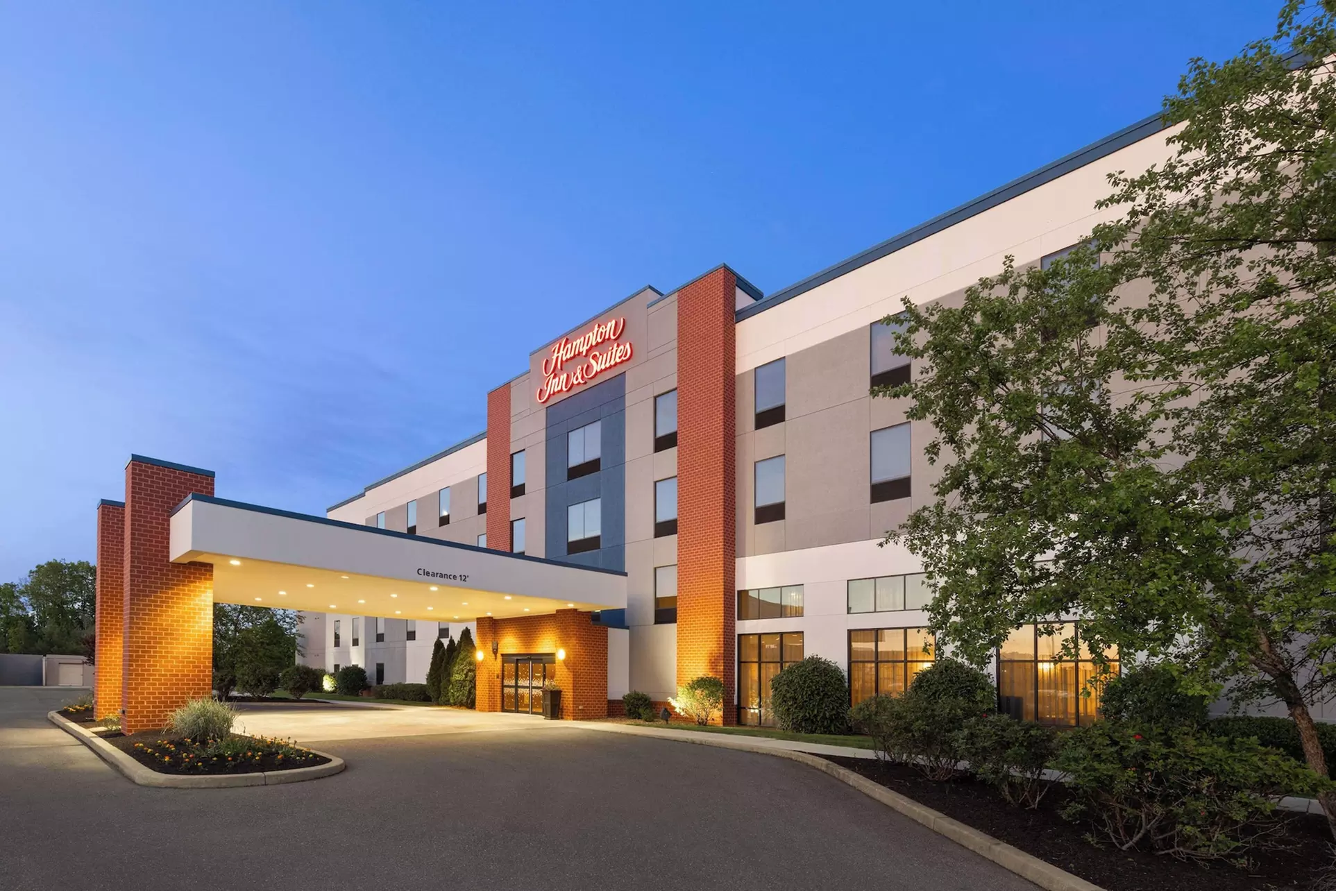 Hampton Inn & Suites Harrisburg/North - Primary Image