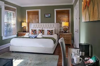 Artist House on Fleming - Primary Image