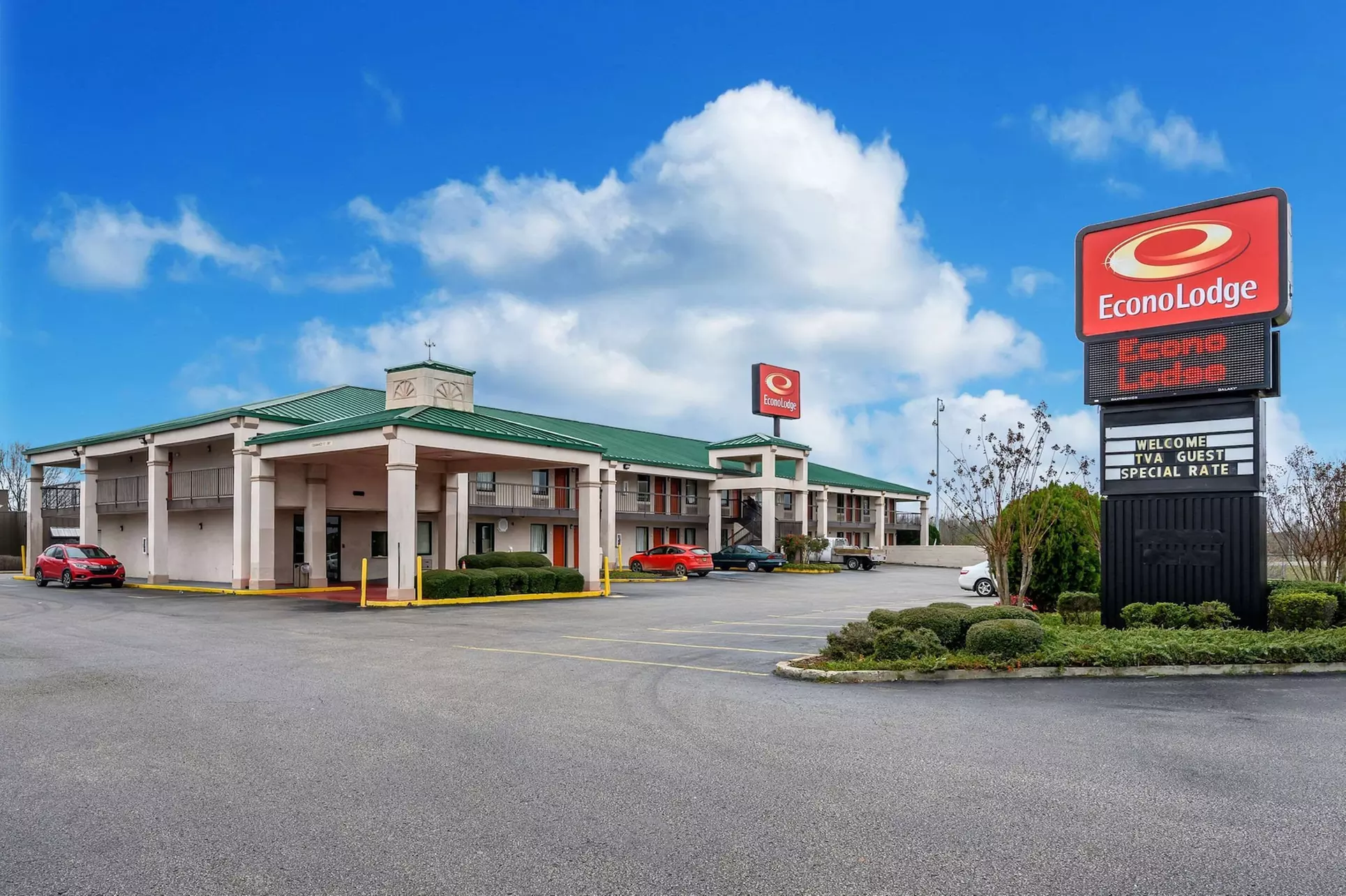 Econo Lodge - Primary Image