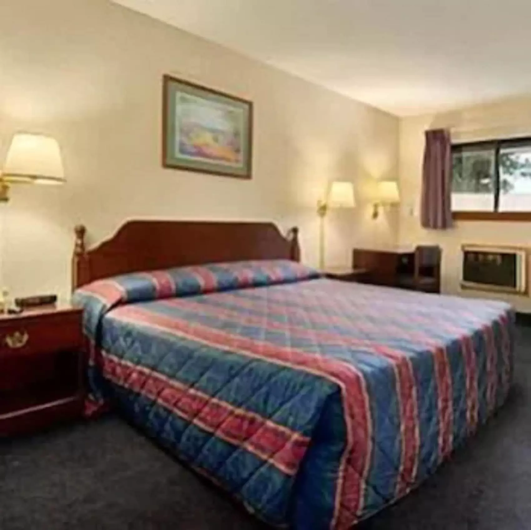 Enfield Inn - Primary Image