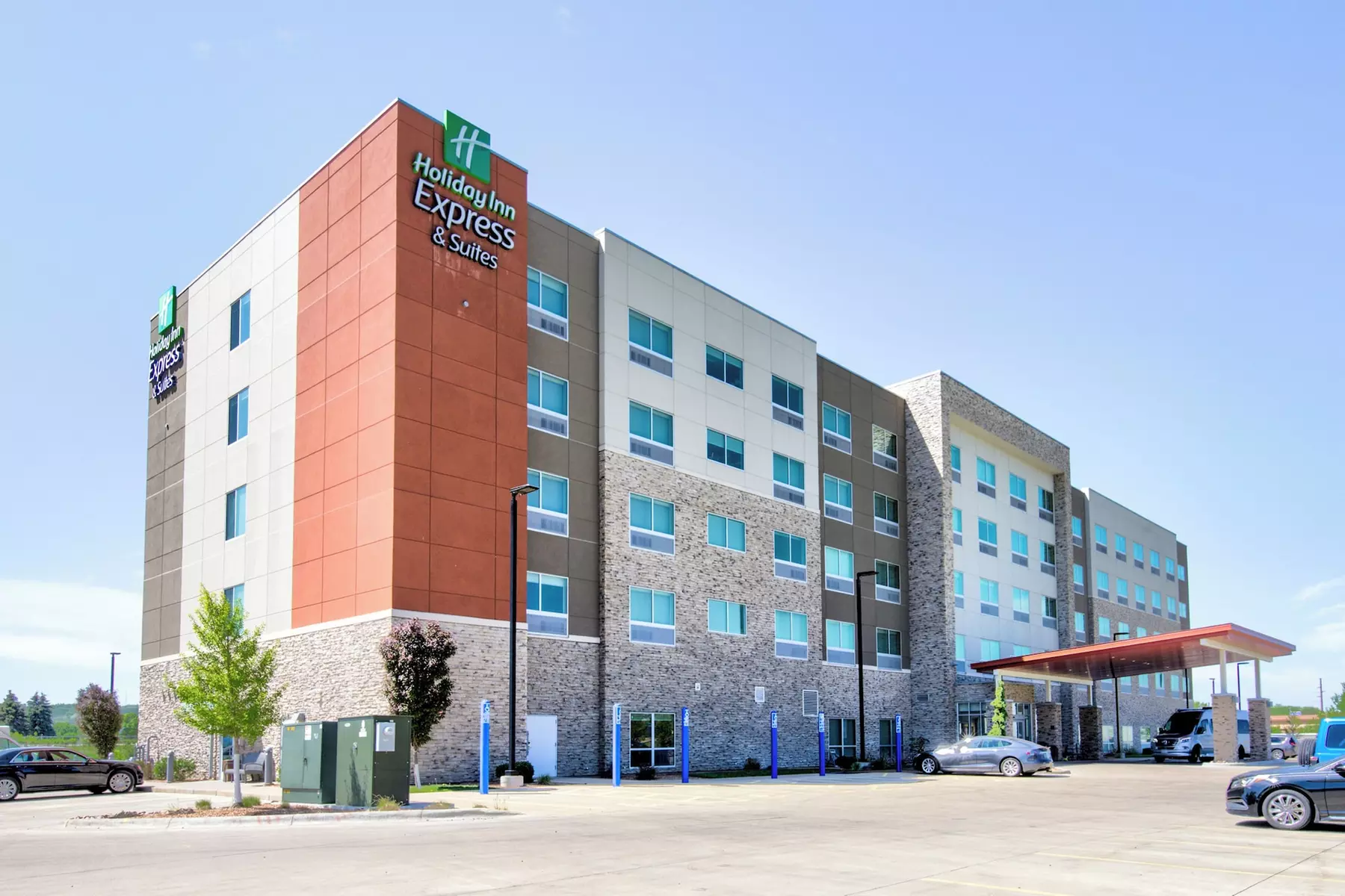 Holiday Inn Express & Suites Onalaska La Crosse Area by IHG - Primary Image