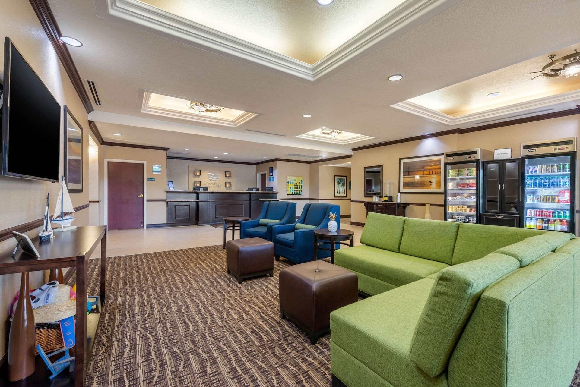 Comfort Inn & Suites Northeast - Gateway