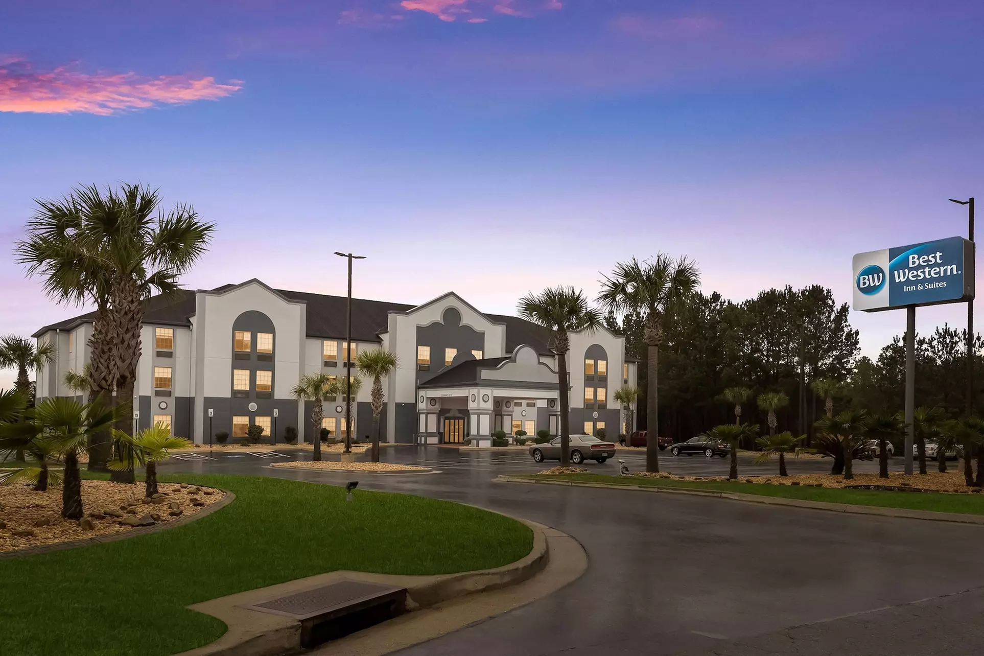 Best Western Bradbury Inn & Suites - Primary Image