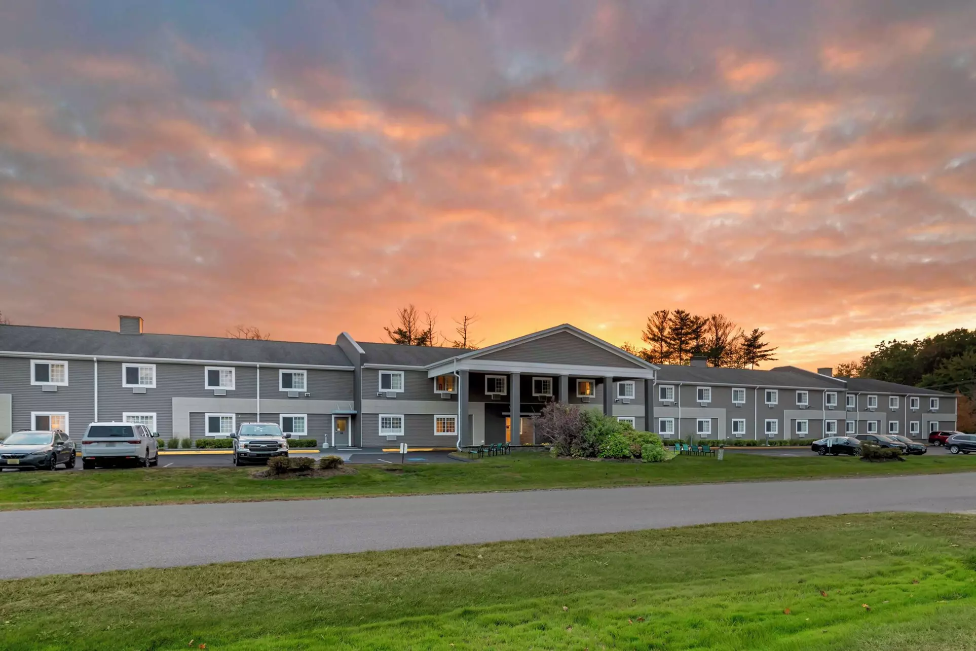 Best Western York Inn - Primary Image