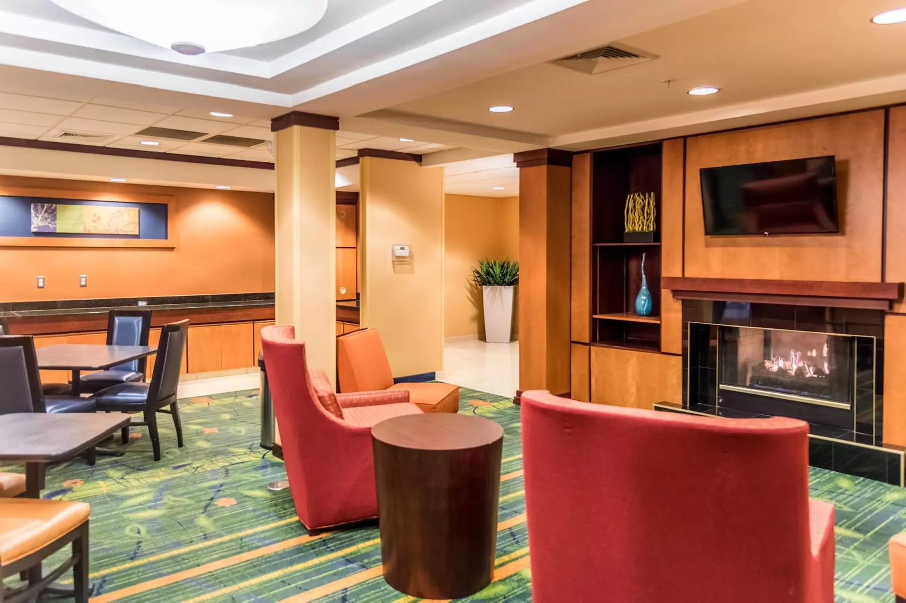 Fairfield Inn and Suites by Marriott Muskegon Norton Shores - Primary Image