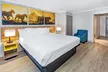 Days Inn by Wyndham Del Rio - Second Medium
