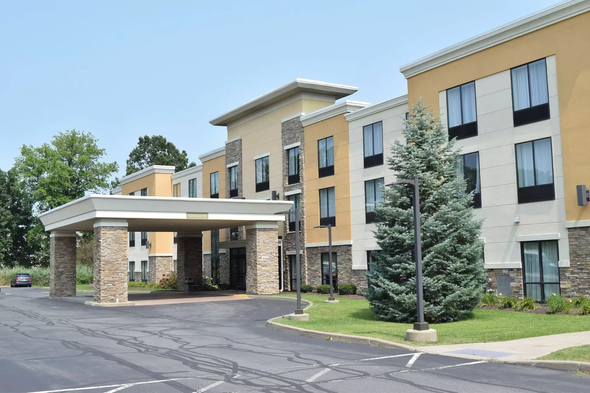 Cicero Grand - Syracuse North - Primary Image
