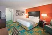 La Quinta Inn & Suites by Wyndham Mansfield OH - Second Medium