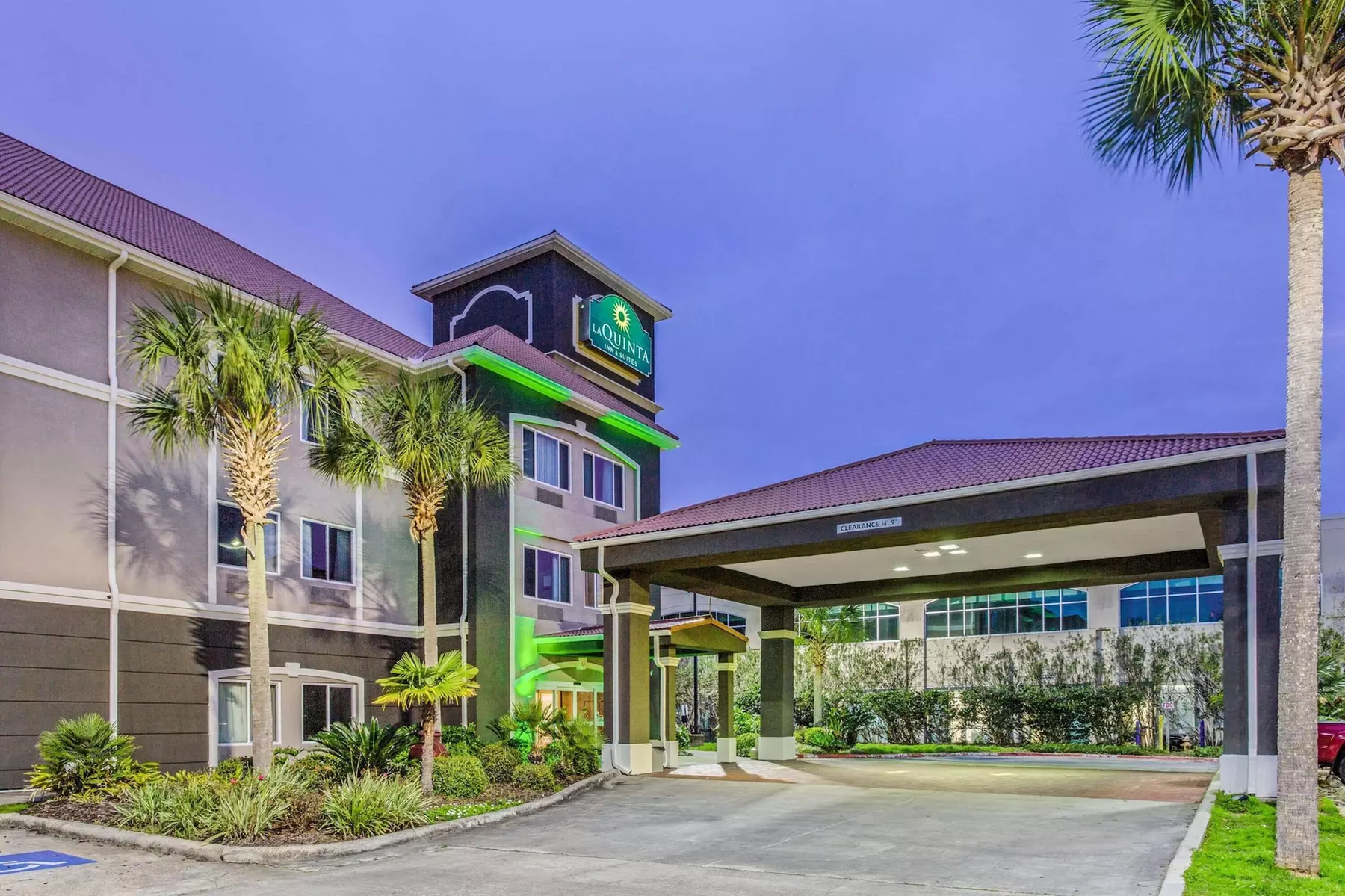 La Quinta Inn & Suites by Wyndham Biloxi - Primary Image